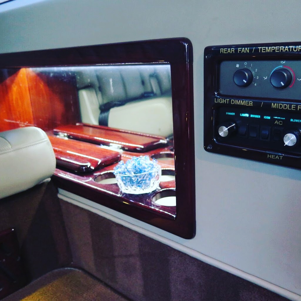 Bookstretchlimousine.ca | 1145 Thornton Rd N, Oshawa, ON L1H 7K4, Canada | Phone: (289) 634-6585
