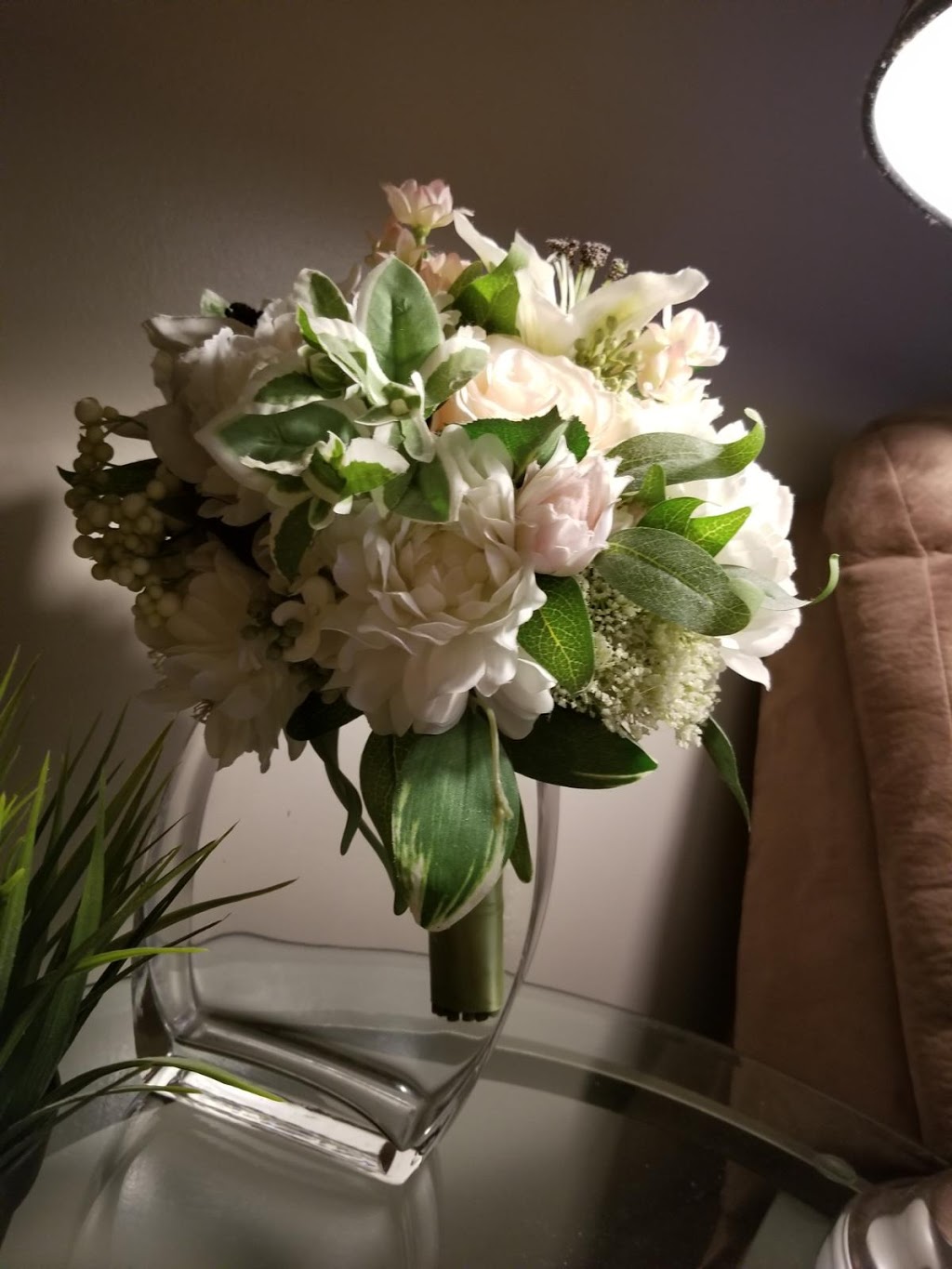 Edelweiss Florist | 1110 Henderson Hwy #2, Winnipeg, MB R2G 1L1, Canada | Phone: (204) 339-5515