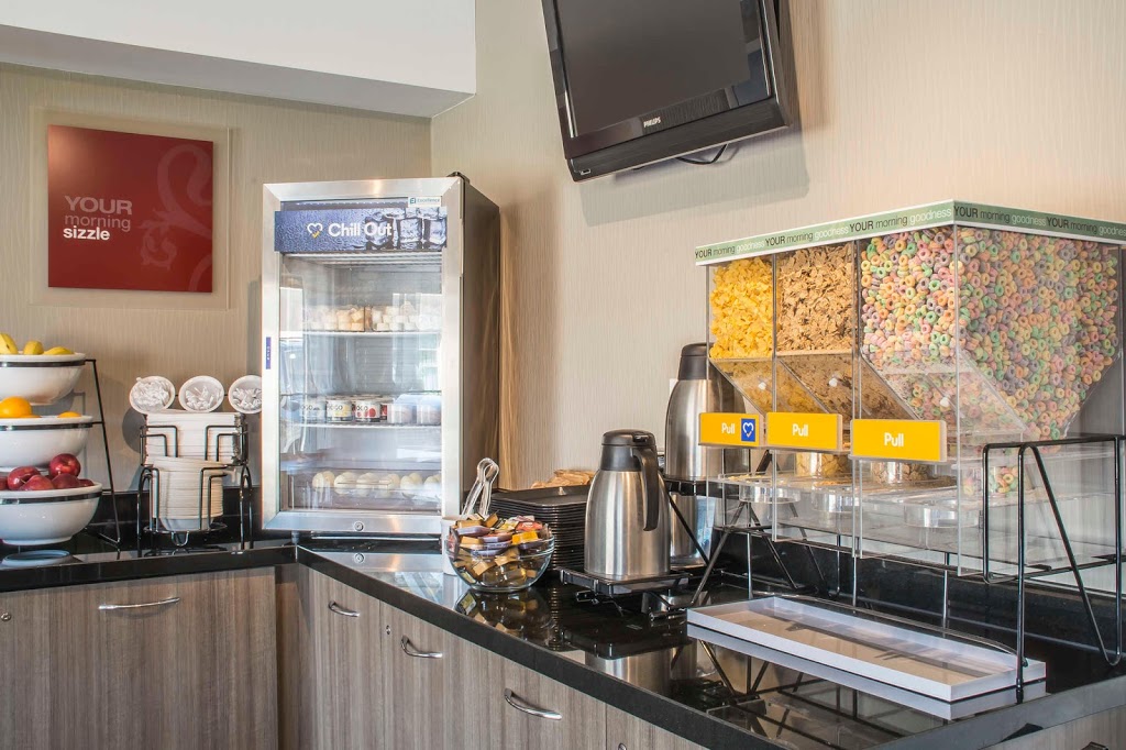 Comfort Inn | 1156 Wellington Rd, London, ON N6E 1M3, Canada | Phone: (519) 685-9300