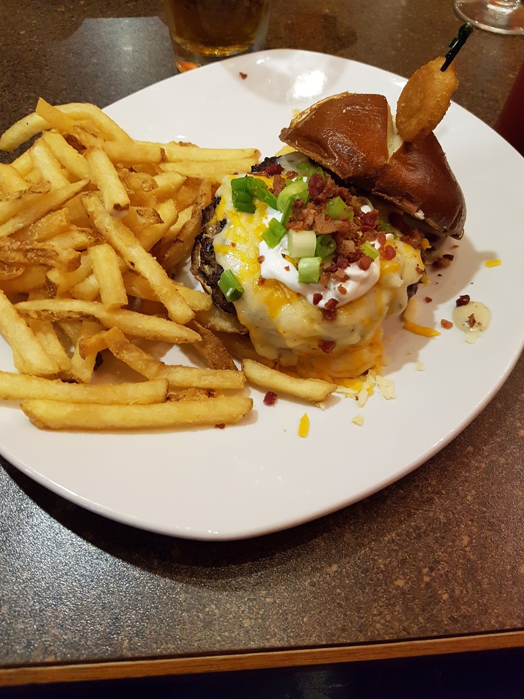 Silver Heights Restaurant | 2169 Portage Ave, Winnipeg, MB R3J 0L7, Canada | Phone: (204) 889-7246