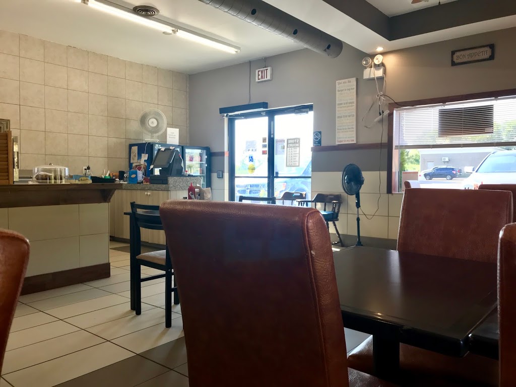 Daylight Diner | 80 Bolton St, Bobcaygeon, ON K0M 1A0, Canada | Phone: (705) 738-6609