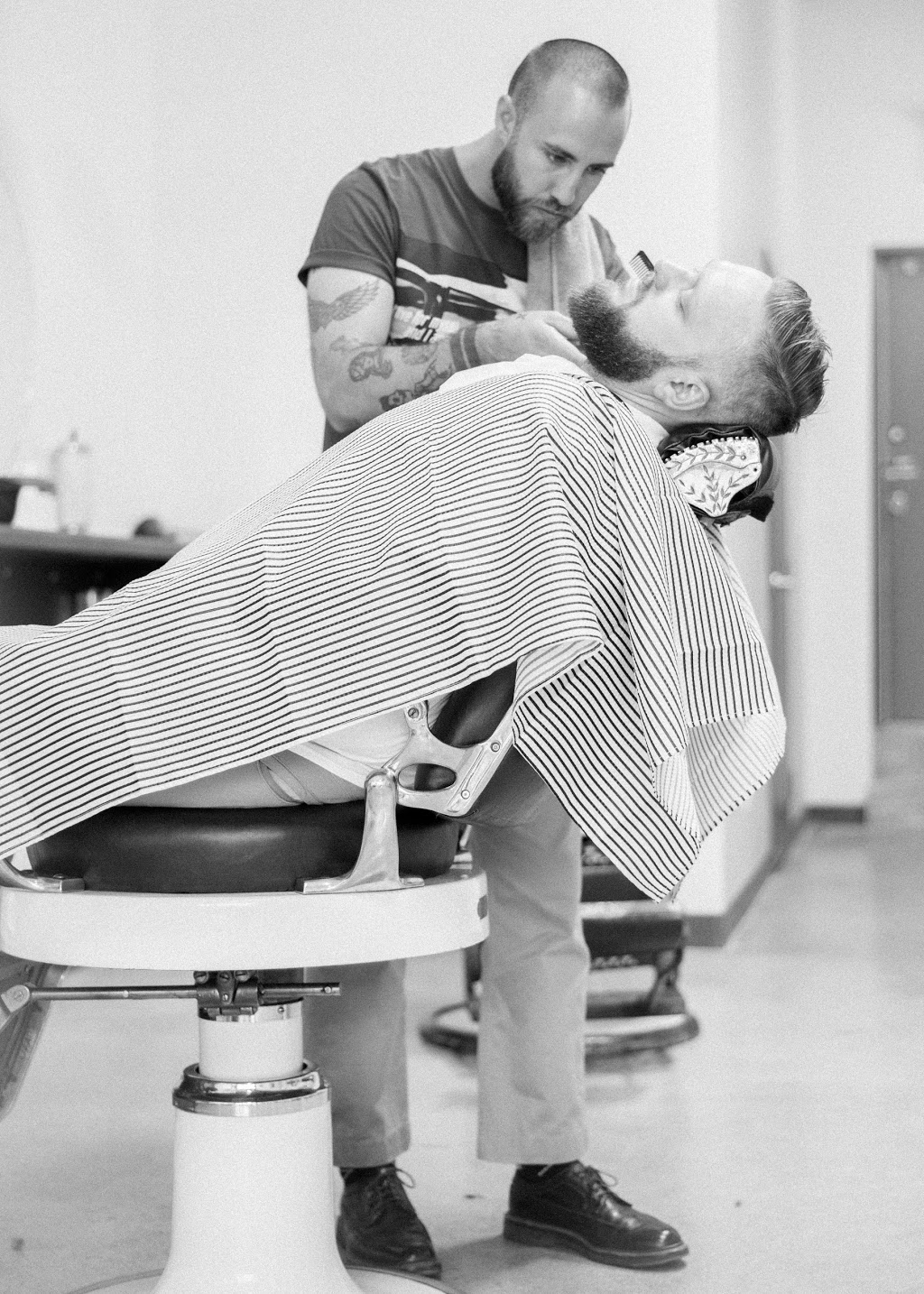 The Foxhole | 1206 Wellington St W, Ottawa, ON K1Y 2Z7, Canada | Phone: (613) 695-7677