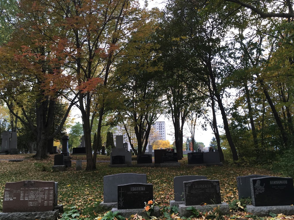 Cimetière Notre-Dame-de-Belmont | 701 Avenue Nérée-Tremblay, Québec, QC G1N 4R8, Canada | Phone: (418) 527-2975