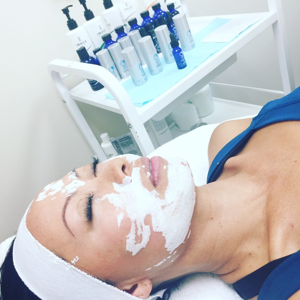 Redwood Medi Spa & Wellness Centre | 190 Wilson Ave, North York, ON M5M 4N7, Canada | Phone: (416) 481-2888
