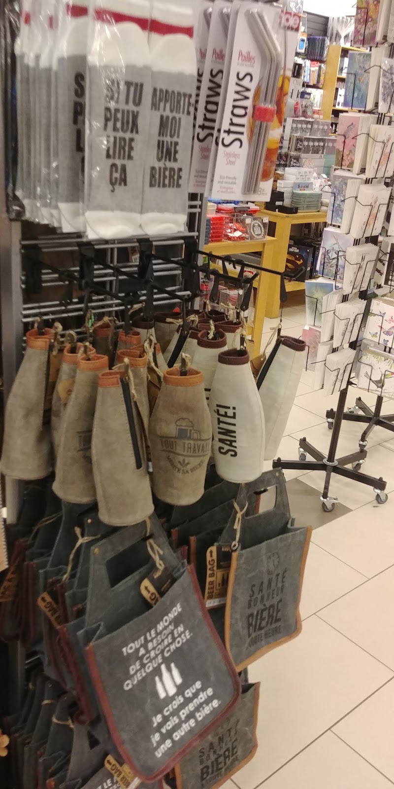 Renaud-Bray | 216 Boulevard des Promenades, Saint-Bruno-de-Montarville, QC J3V 5K4, Canada | Phone: (450) 653-0546