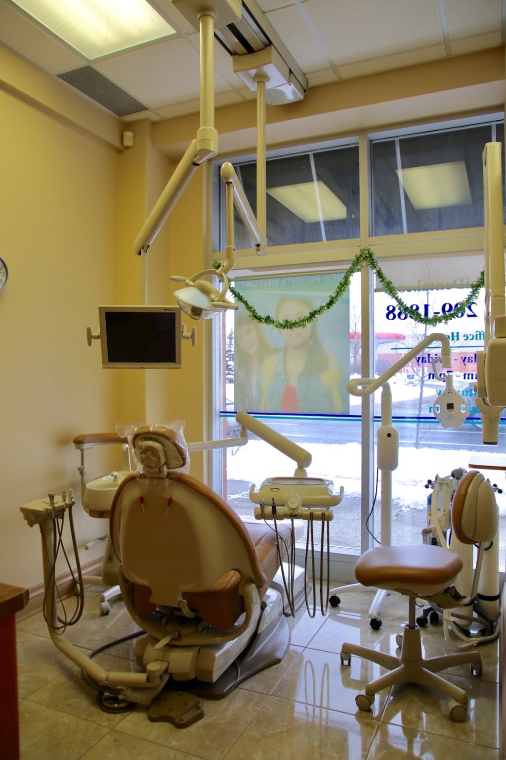 New Delhi Dental | 150 New Delhi Dr Unit #35, Markham, ON L3S 0B6, Canada | Phone: (289) 210-4640