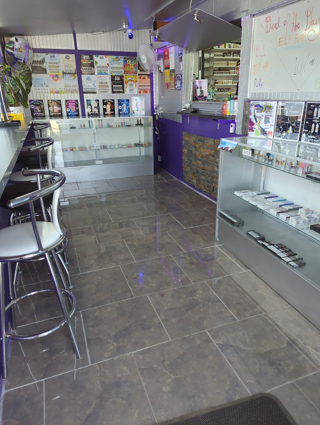Vape Shop Near Me | 4915 N Island Hwy Unit D, Courtenay, BC V9N 3P7, Canada | Phone: (236) 970-1388
