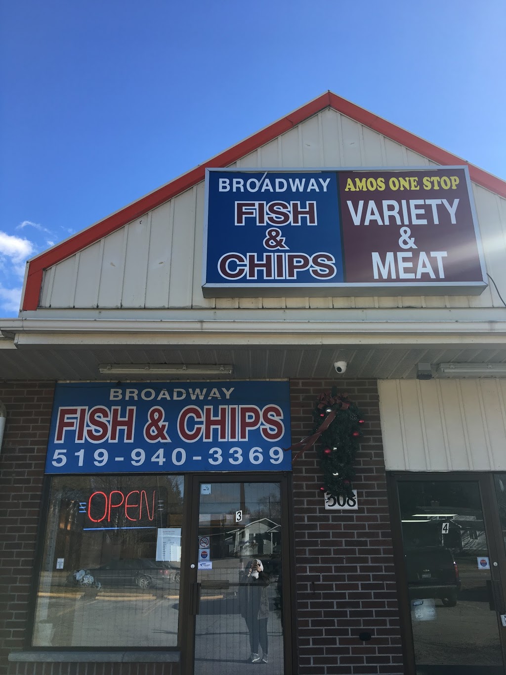Broadway Fish & Chips | 308 Broadway, Orangeville, ON L9W 1L3, Canada | Phone: (519) 940-3369