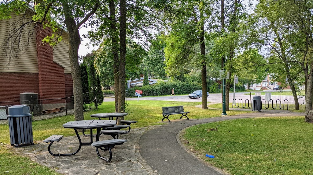 Parc Sainte-Suzanne | Rue Saint-Gabriel, Montreal, QC H8Y 1Z7, Canada | Phone: (514) 872-0311