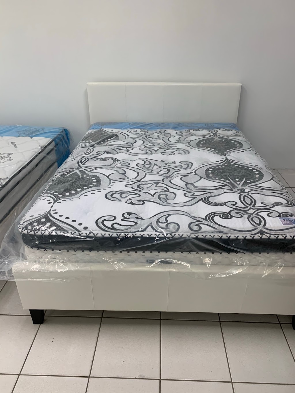 Matelas Jean-Talon | 1750 Rue du Périgord local 19, Québec, QC G1G 6N1, Canada | Phone: (418) 563-3446