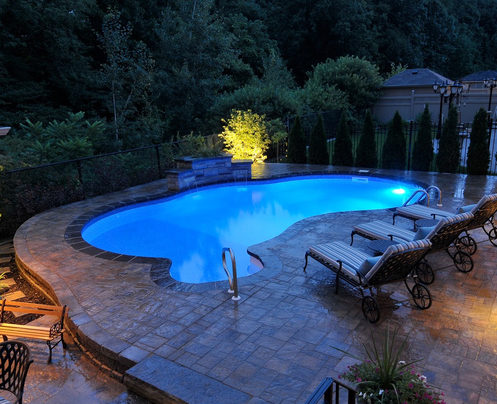 Backyard Retreat - Hot Tubs, Swim Spas & Pools | 2528 Bristol Cir, Oakville, ON L6H 5S1, Canada | Phone: (905) 829-4991