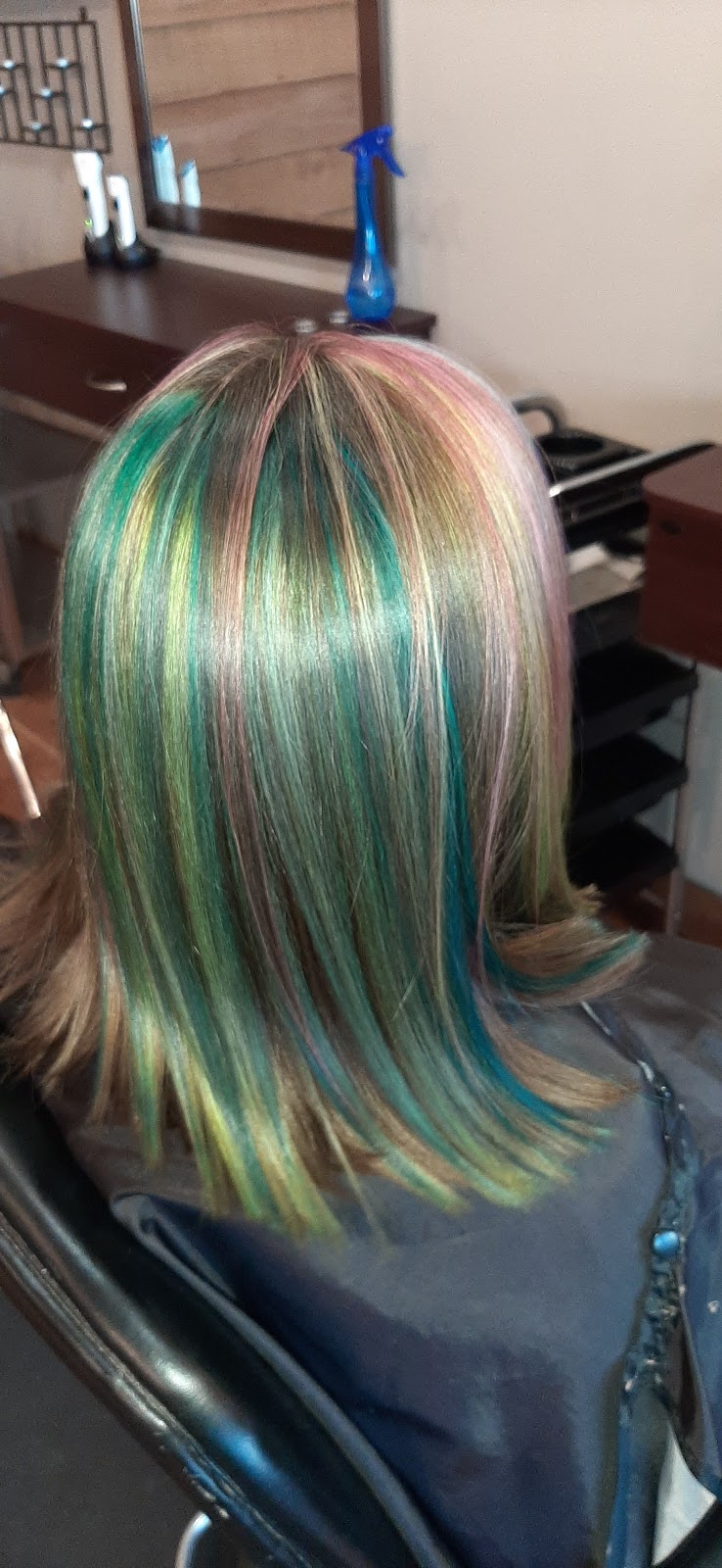 Shattered Edge | 2023 19 Ave, Didsbury, AB T0M 0W0, Canada | Phone: (403) 968-8255