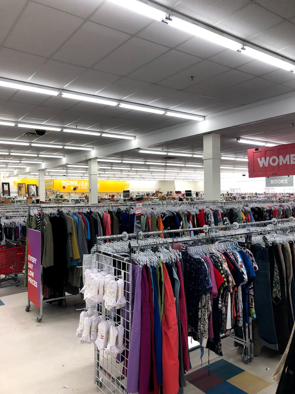 Value Village | 165 Wellington St W, Barrie, ON L4N 1L7, Canada | Phone: (705) 733-9224