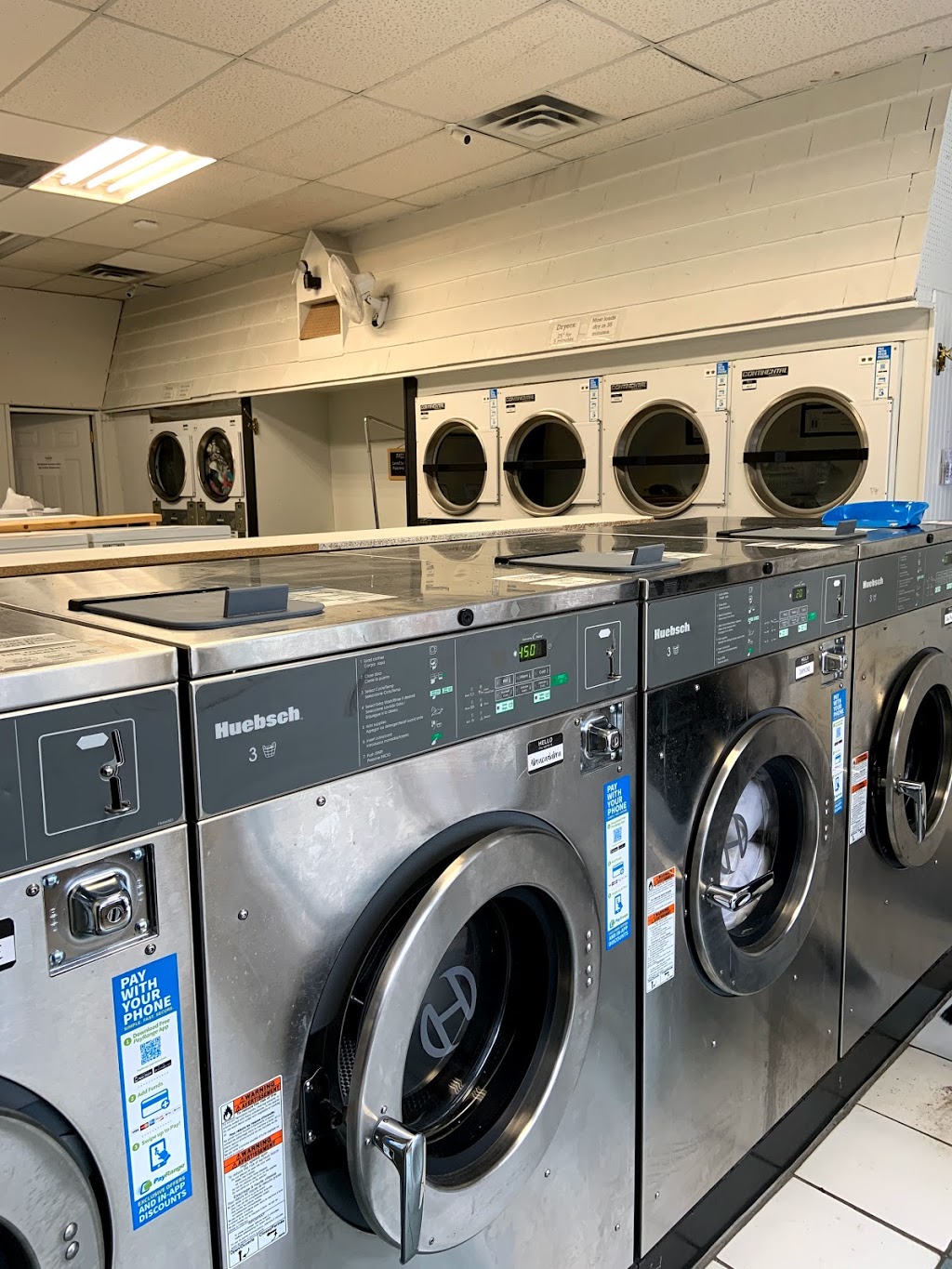 Community Laundry | 287 Jane St, Toronto, ON M6S 3Z3, Canada | Phone: (647) 495-9610