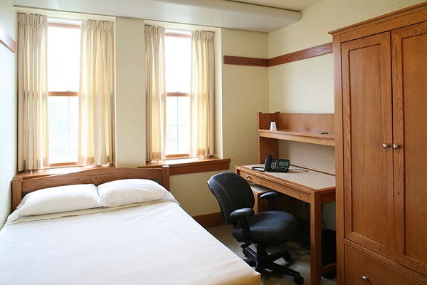 Acadia University Summer Accommodations | 55 University Ave, Wolfville, NS B4P 2P3, Canada | Phone: (855) 585-1321