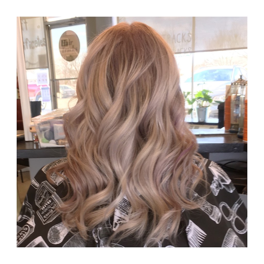 Hair Tracks Salon | 1198 Wecker Dr, Oshawa, ON L1J 3P1, Canada | Phone: (905) 571-0086