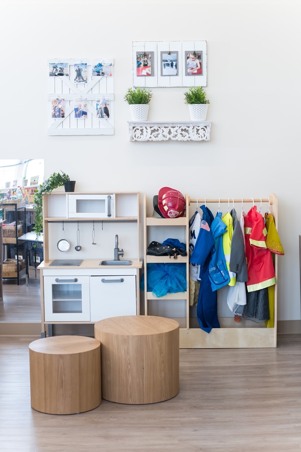 Vincent Massey Academy | 68 Daisy Ave, Etobicoke, ON M8W 1S1, Canada | Phone: (416) 252-3304