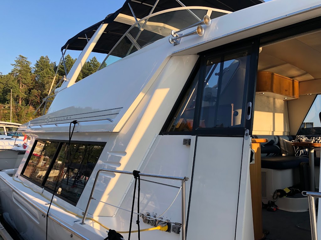 Top Notch Yachts | 10114 McDonald Park Rd #101, North Saanich, BC V8L 5X8, Canada | Phone: (250) 686-4101