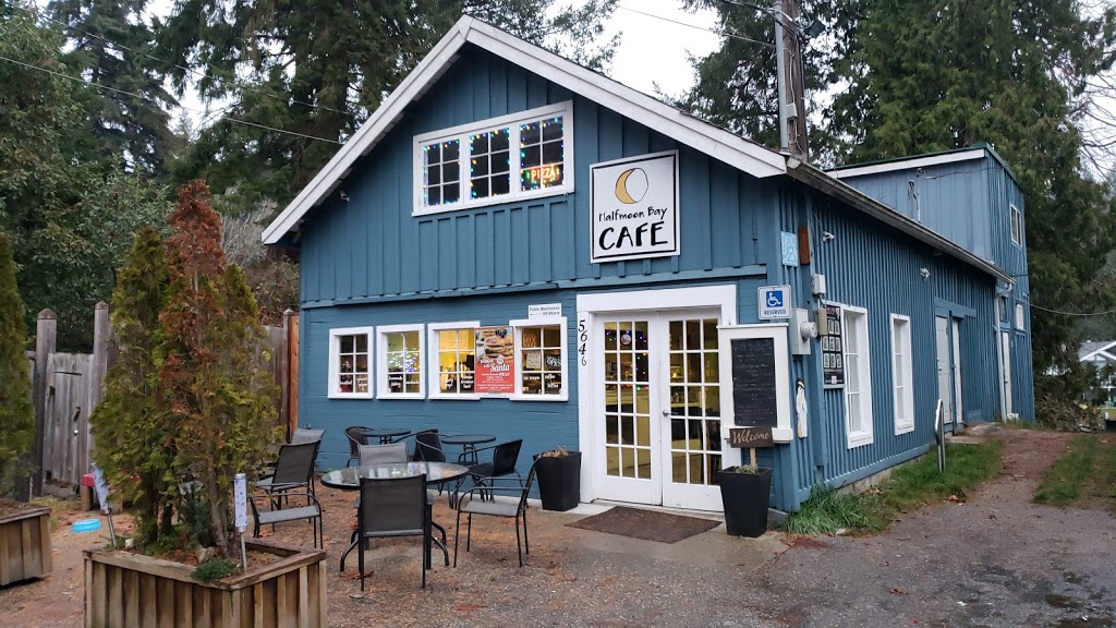 Halfmoon Bay General Store | 5642 Mintie Rd, Halfmoon Bay, BC V0N 1Y2, Canada | Phone: (604) 885-8555
