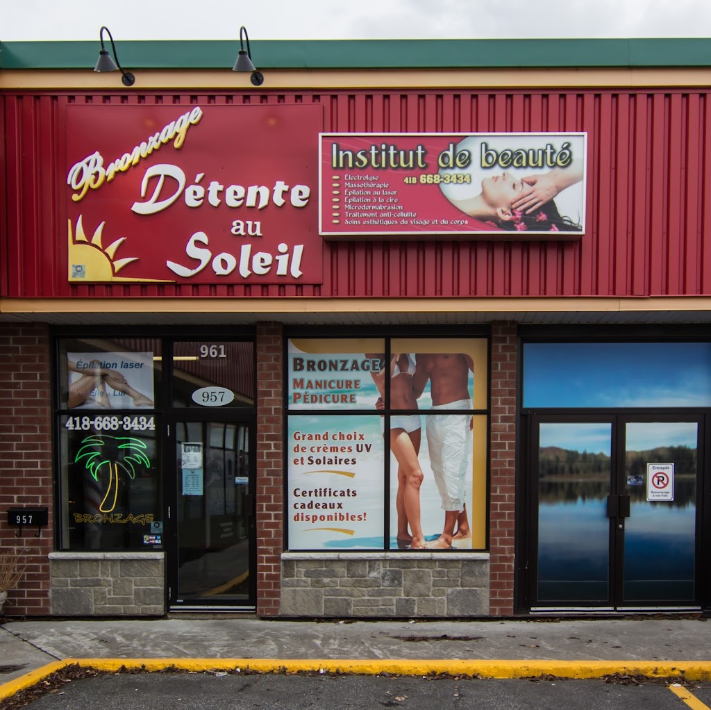 Détente Au Soleil DAlma | 963 Avenue du Pont N, Alma, QC G8B 7B6, Canada | Phone: (418) 668-1788