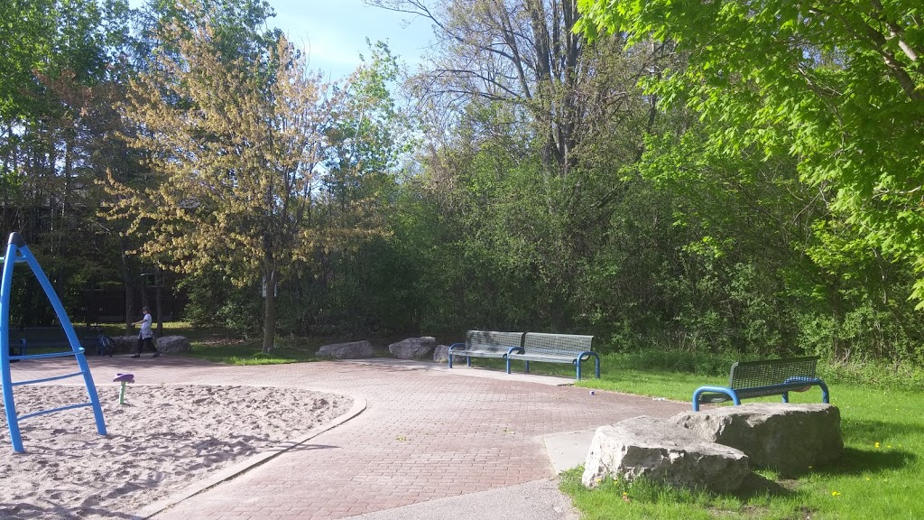 Iona Park | 1 Iona Ct, Whitby, ON L1R 2R3, Canada