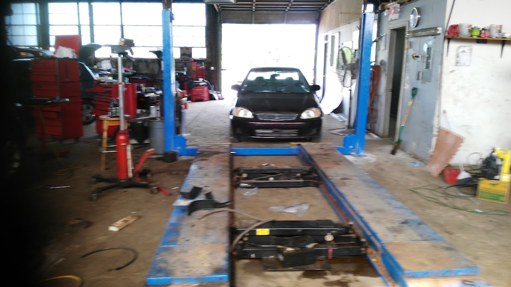 Centre Auto | 1783 Oxford St E Unit 2E, London, ON N5V 2Z6, Canada | Phone: (519) 453-5711