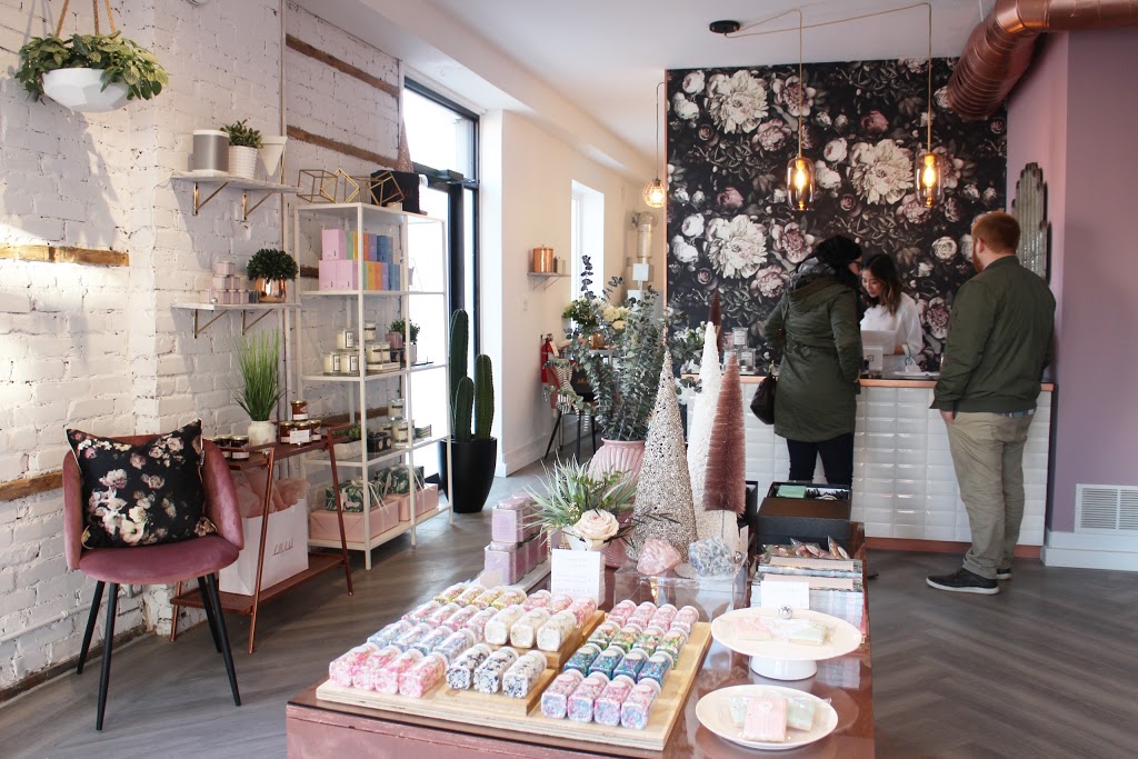 hello baked | 342 Barton St E, Hamilton, ON L8L 2X7, Canada