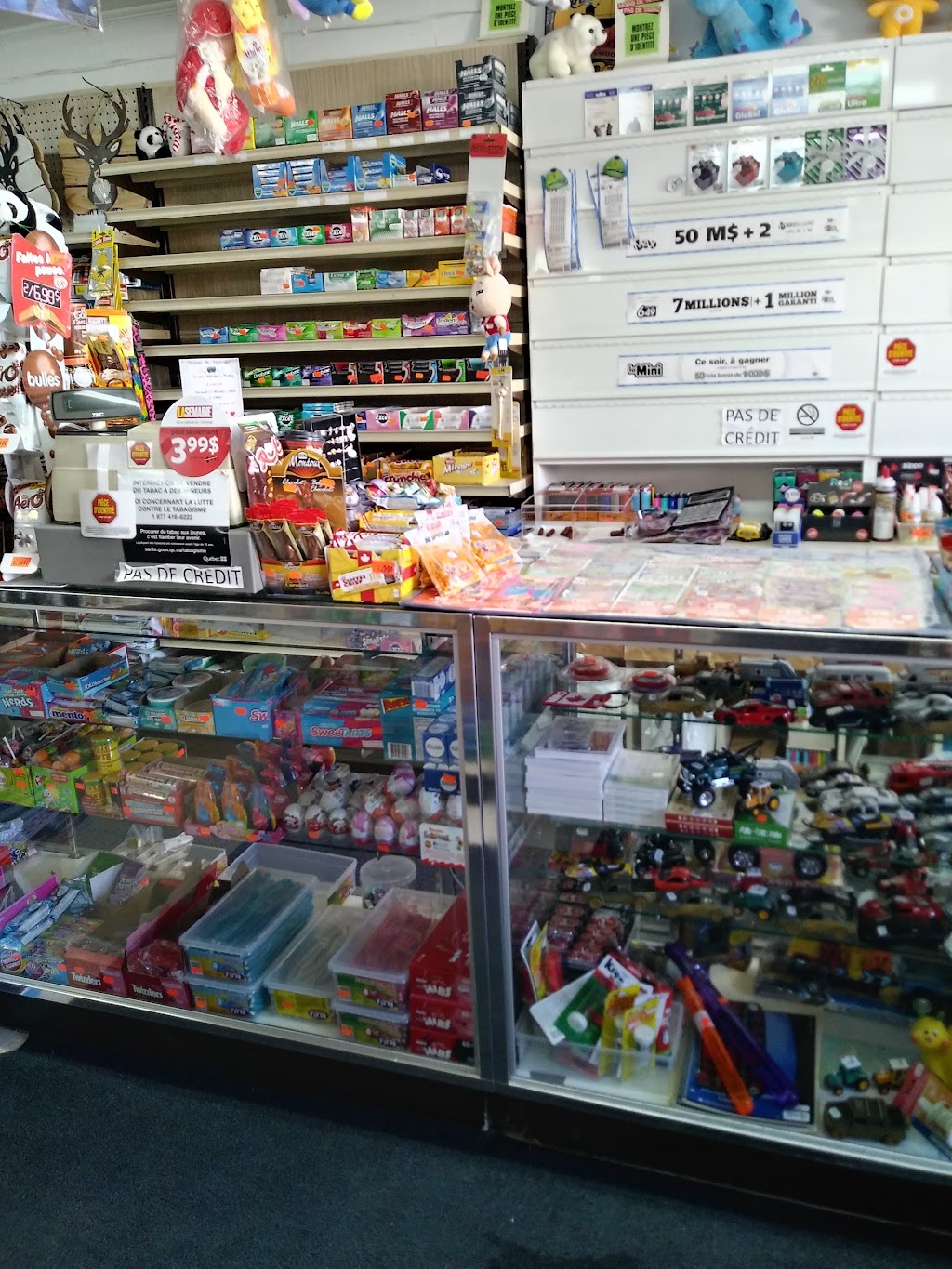 Epicerie Laplante Enr | 21 Rue de la Frontière E, Rivière-Bleue, QC G0L 2B0, Canada | Phone: (418) 893-7313