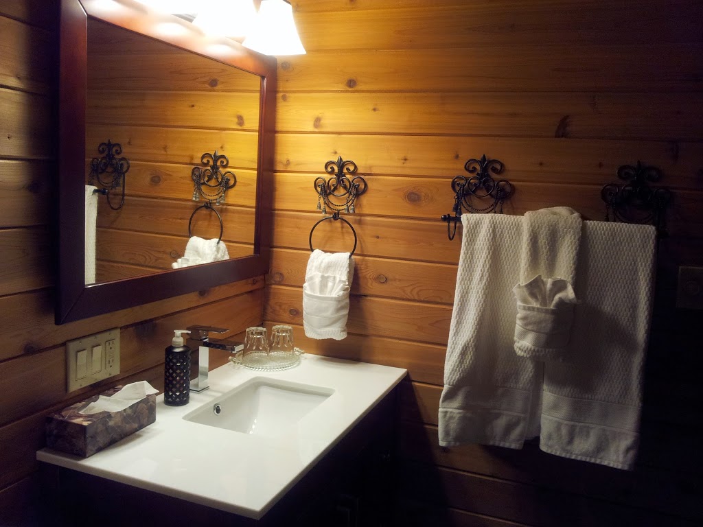 Eden House Bed & Breakfast | 104 Arlayne Rd, Kaleden, BC V0H 1K0, Canada | Phone: (250) 497-8382