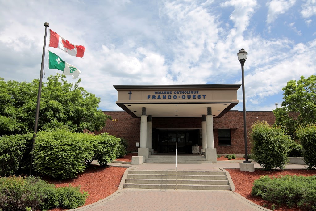 Collège catholique Franco-Ouest | 411 Seyton Dr, Nepean, ON K2H 8X1, Canada | Phone: (613) 820-2920