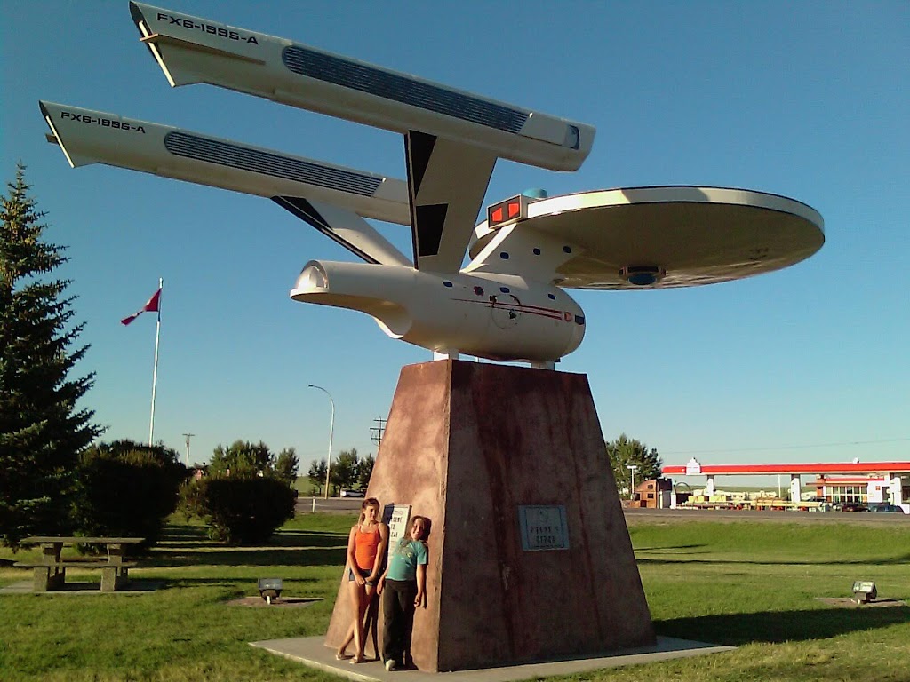 Vulcan Star Trek Mural | point of interest | 220 Centre St, Vulcan, AB T0L 2B0, Canada | 4034852994 OR +1 403-485-2994