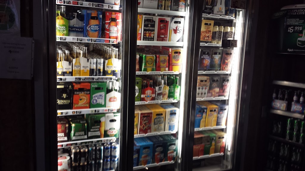 Dépanneur Thompson | 47 Rue de lÉglise, Portage-du-Fort, QC J0X 2T0, Canada | Phone: (819) 647-3222