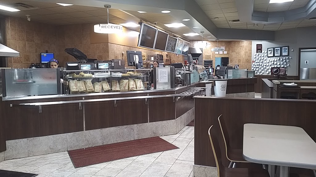 Tim Hortons | 1220 Boulevard des Promenades, Saint-Bruno-de-Montarville, QC J3Y 5K2, Canada | Phone: (450) 441-0001