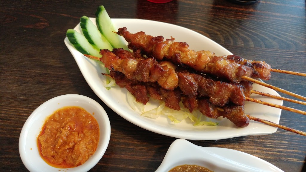 Mamak Dang Malaysian Fusion Cuisine McKnight Location | 4604 12 St NE, Calgary, AB T2E 4R3, Canada | Phone: (403) 261-1811