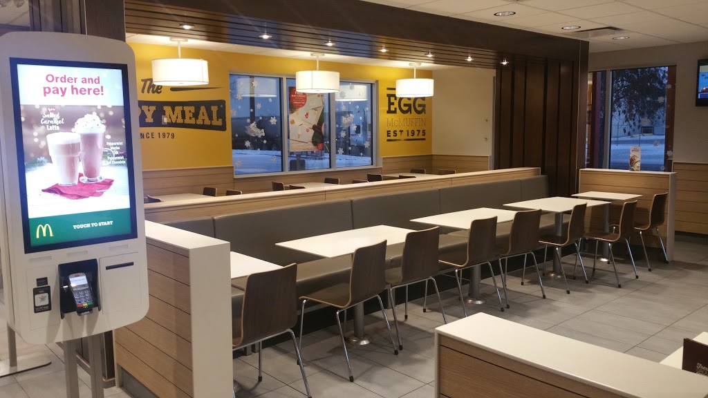 McDonalds | 14204 Yellowhead Trail, Edmonton, AB T5L 3C2, Canada | Phone: (780) 414-8351