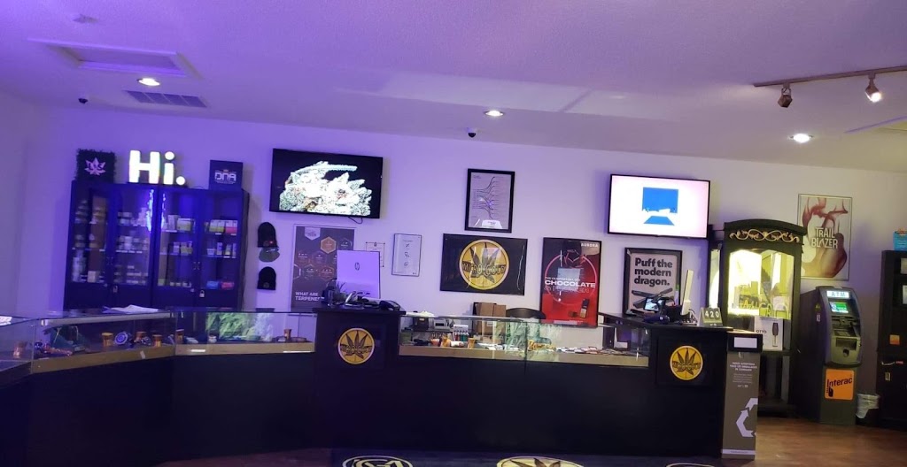 Micro Gold Retail Cannabis | 220 N Railway St, Okotoks, AB T1S 0E2, Canada | Phone: (587) 327-2667