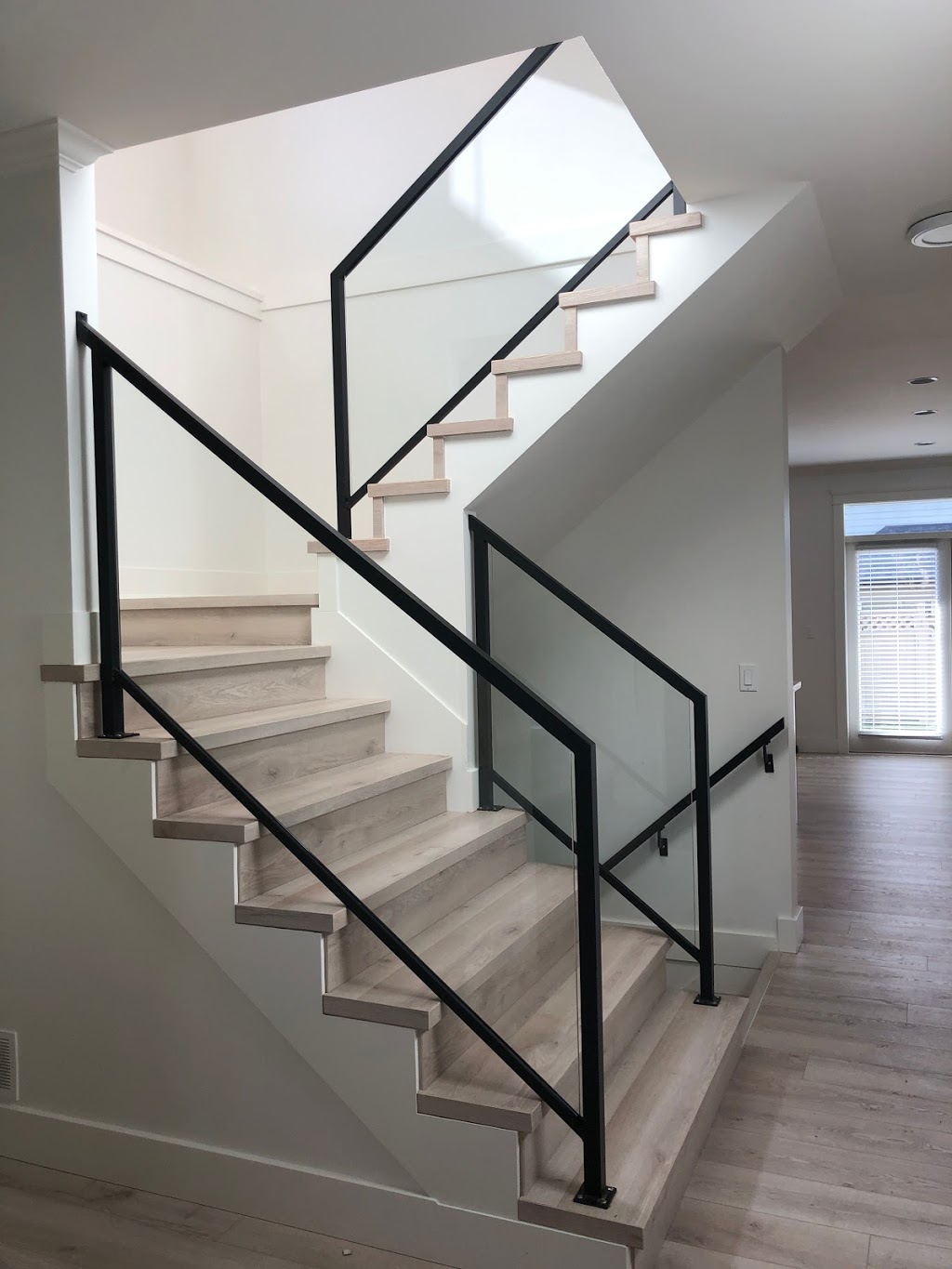 Metro Vancouver Railings | 12294 104 Ave Unit 106, Surrey, BC V3V 3H3, Canada | Phone: (604) 346-4997