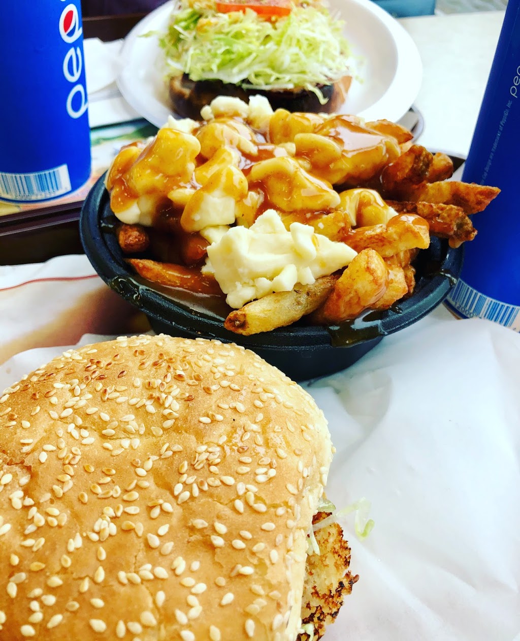 Restaurant La Belle Province | 6075 Chemin de Chambly, Saint-Hubert, QC J3Y 3R6, Canada | Phone: (450) 656-5384