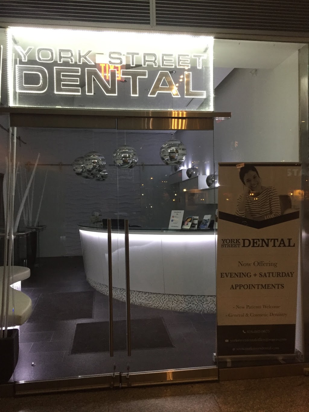 York Street Dental | 25 York St Suite A3, Toronto, ON M5J 2V5, Canada | Phone: (416) 862-9675
