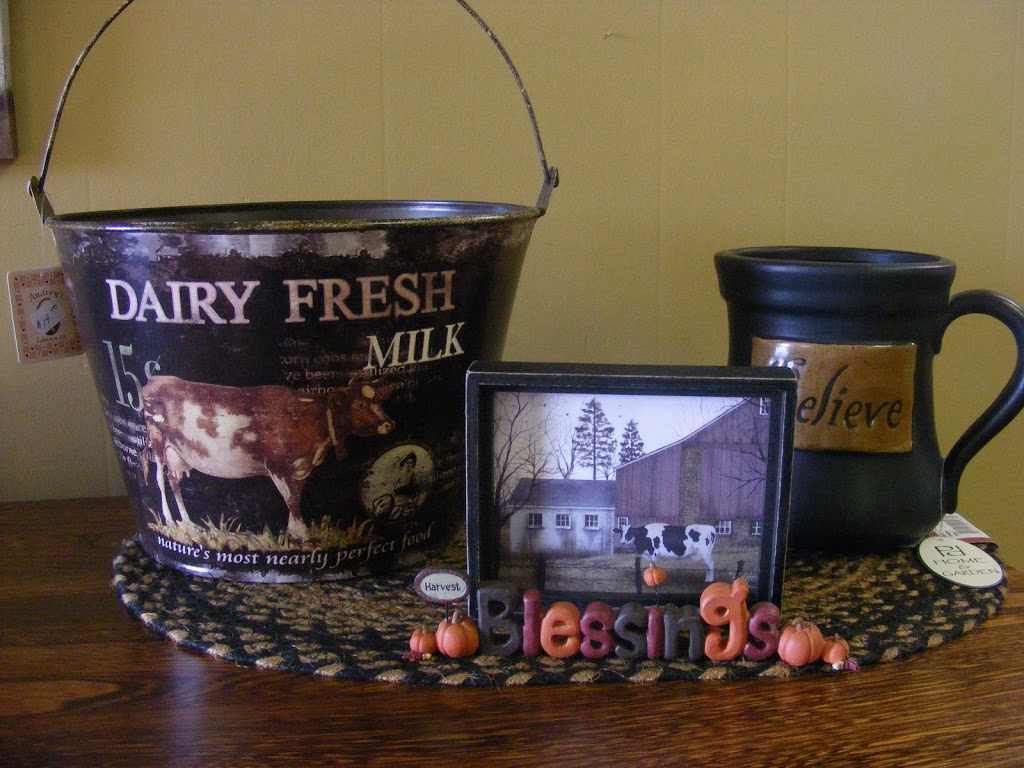 Heirloom furniture and gifts | 500 Fred W Moore Hwy, St Clair, MI 48079, USA | Phone: (810) 637-8402