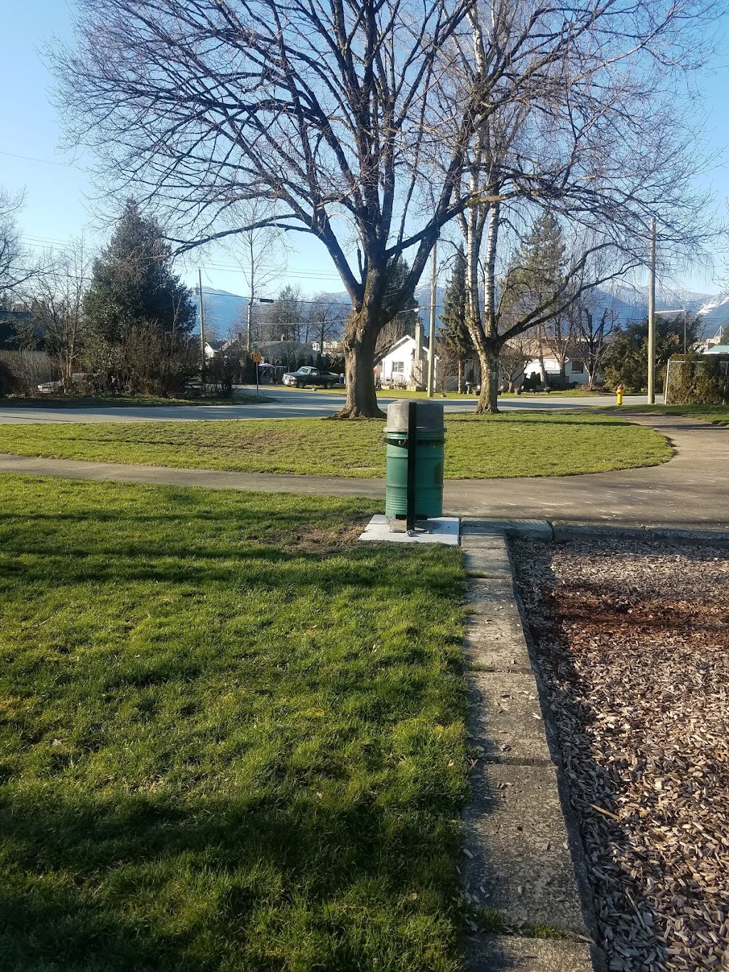 Nowell Park | 8850 Nowell St, Chilliwack, BC V2P 0A6, Canada | Phone: (604) 793-2904