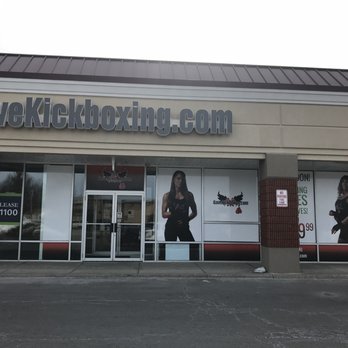 iLoveKickboxing - Amherst | 9648 Transit Rd, East Amherst, NY 14051, USA | Phone: (716) 568-8887