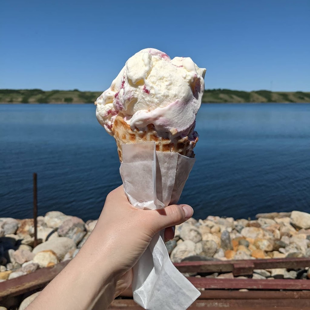 Manitou Mini-Mart | 205 MacLachlan Ave, Manitou Beach, SK S0K 4T1, Canada | Phone: (306) 946-4172