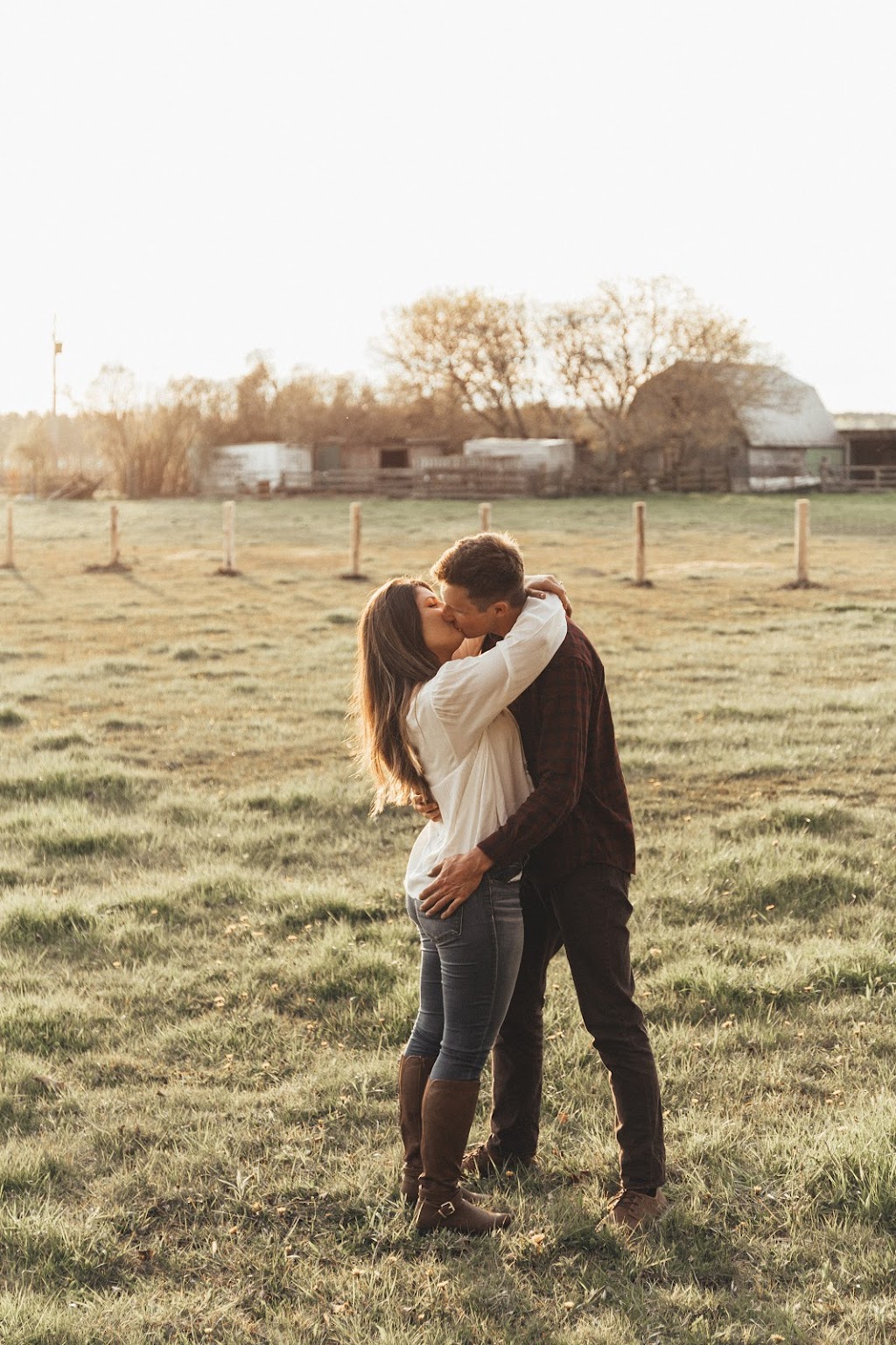 Golden Hour Photography | 58 Temperance St, Aurora, ON L4G 2P7, Canada | Phone: (647) 567-1105