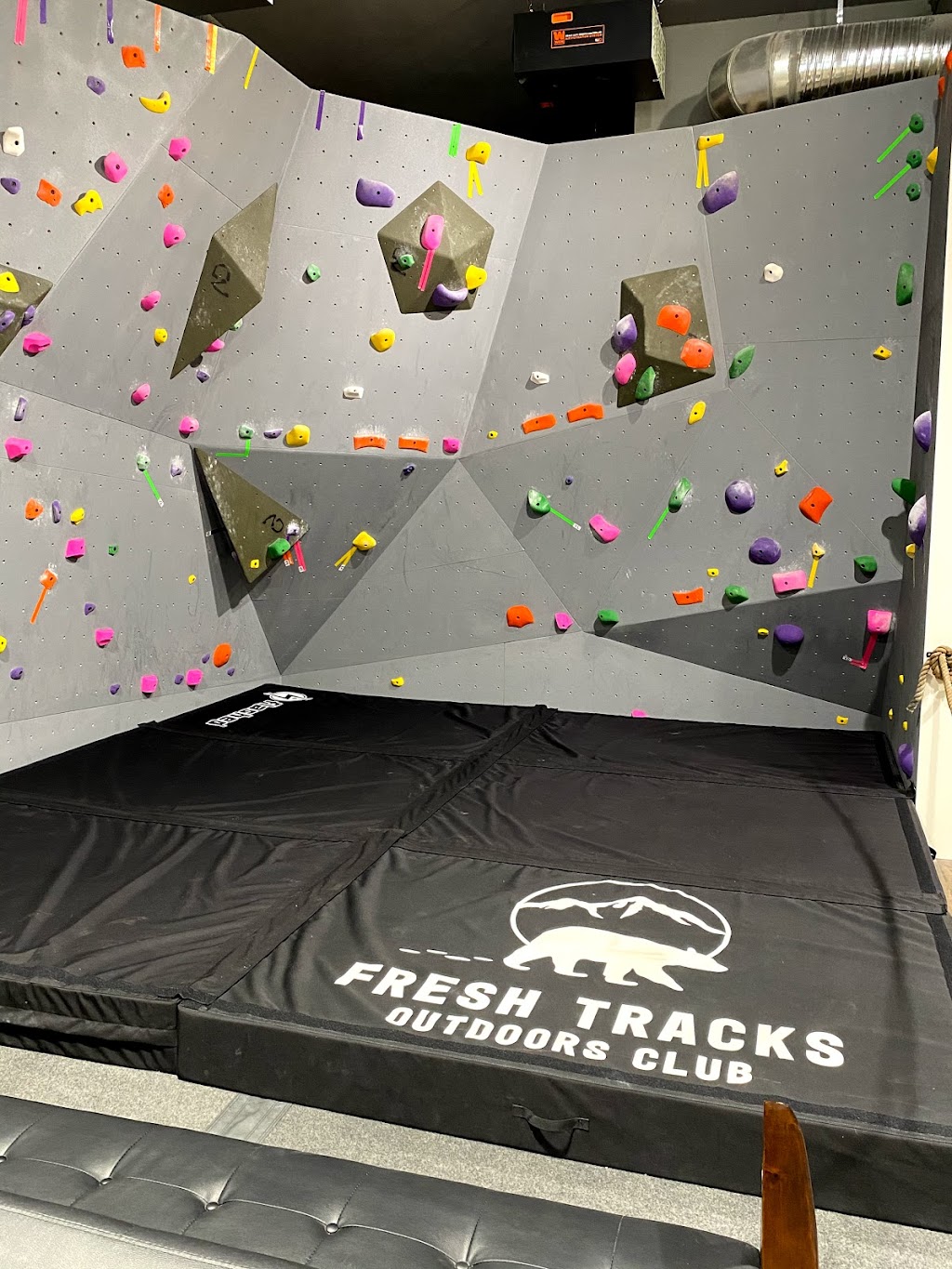 Fresh Tracks Outdoors Club | 239 Market Ave, Grand Forks, BC V0H 1H0, Canada | Phone: (250) 442-1793
