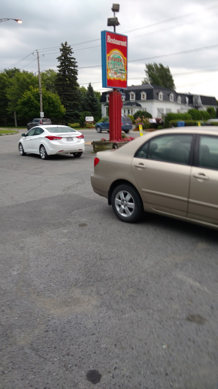 Pataterie La Belle Province | 1 1re Avenue, Beauharnois, QC J6N 1T8, Canada | Phone: (450) 225-0777