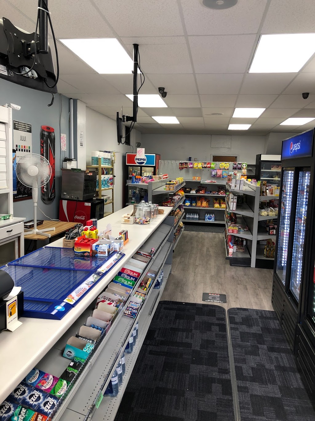 12 Hour Convenience | 973 Coxwell Ave, East York, ON M4C 3G4, Canada | Phone: (289) 407-0923