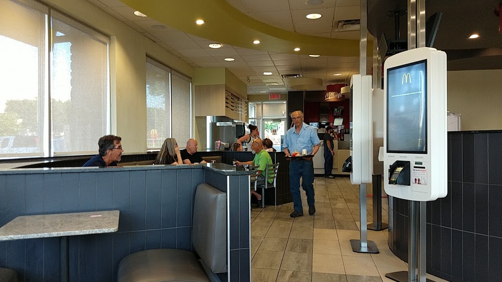 McDonalds | 8000 Avenue des Églises, Charny, QC G6X 1X4, Canada | Phone: (418) 832-2962