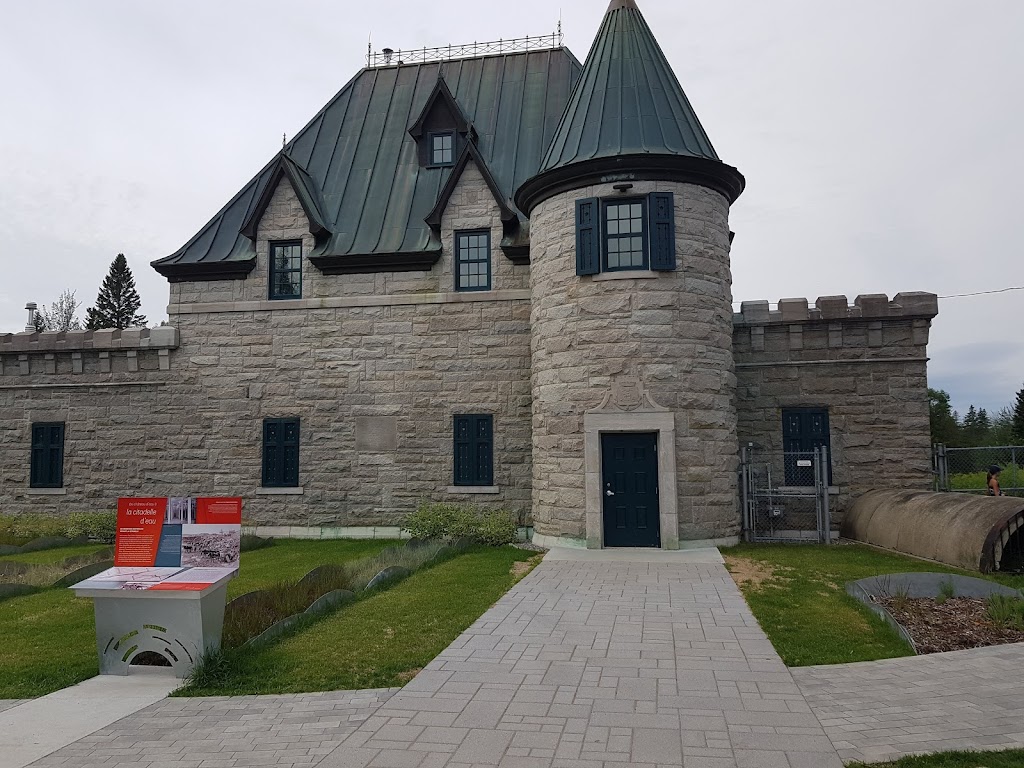 Club de golf de Lorette Inc | 12986 Rue Monseigneur-Cooke, Québec, QC G2A 3B6, Canada | Phone: (418) 842-8441