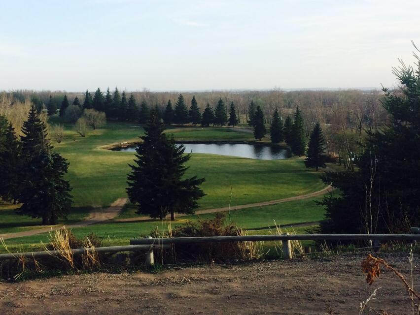 Montgomery Glen Golf & Country Club | Township Rd 464 Alberta 13, AB-2A, Wetaskiwin, AB T9A 2G2, Canada | Phone: (780) 352-5342